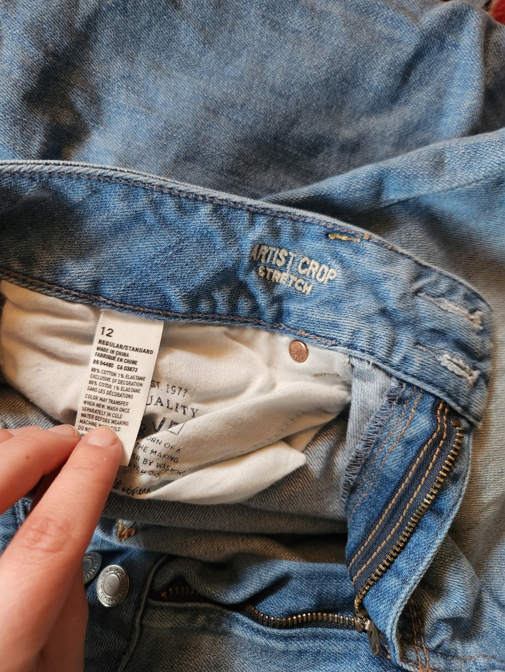 American Eagle Artist Crop Stretch Light Wash Distressed Jeans - Picture 3 of 3